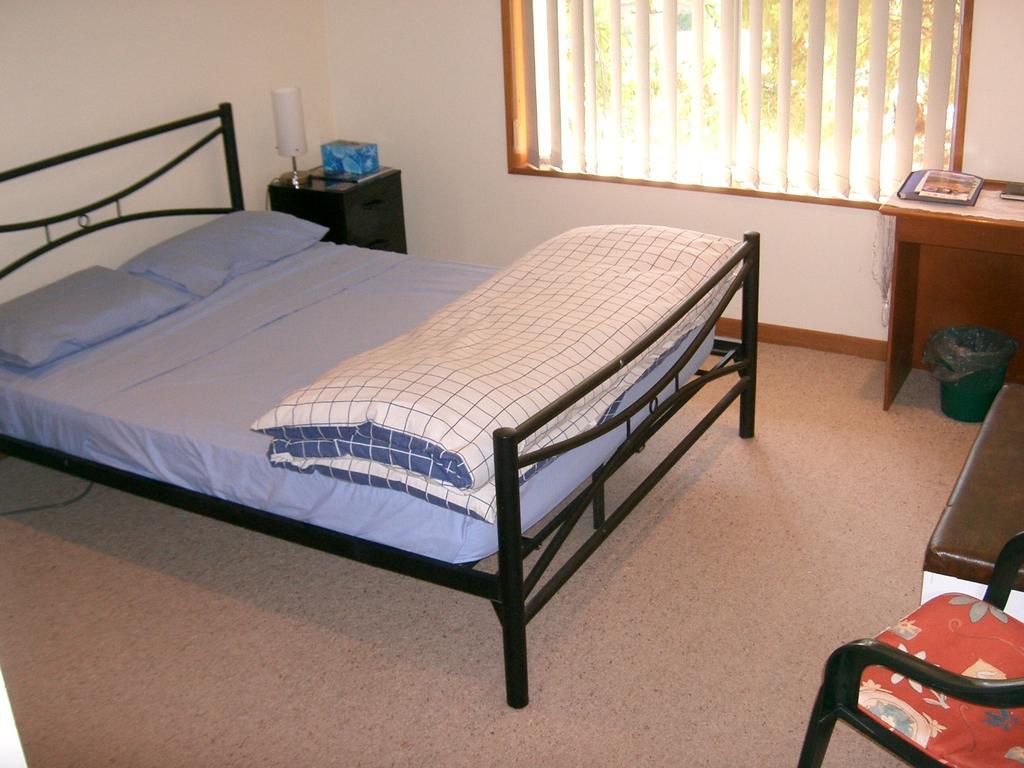 Kathys Place Bed And Breakfast Alice Springs Room photo